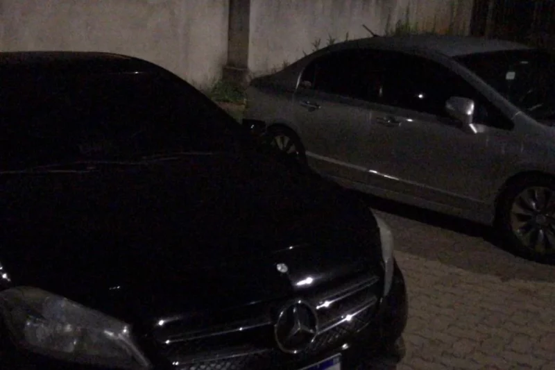 Policiais têm autorização para quebra e sequestro de bens, como de quatro veículos utilizados pelos criminosos. Ronaldo Bernardi / Agencia RBS